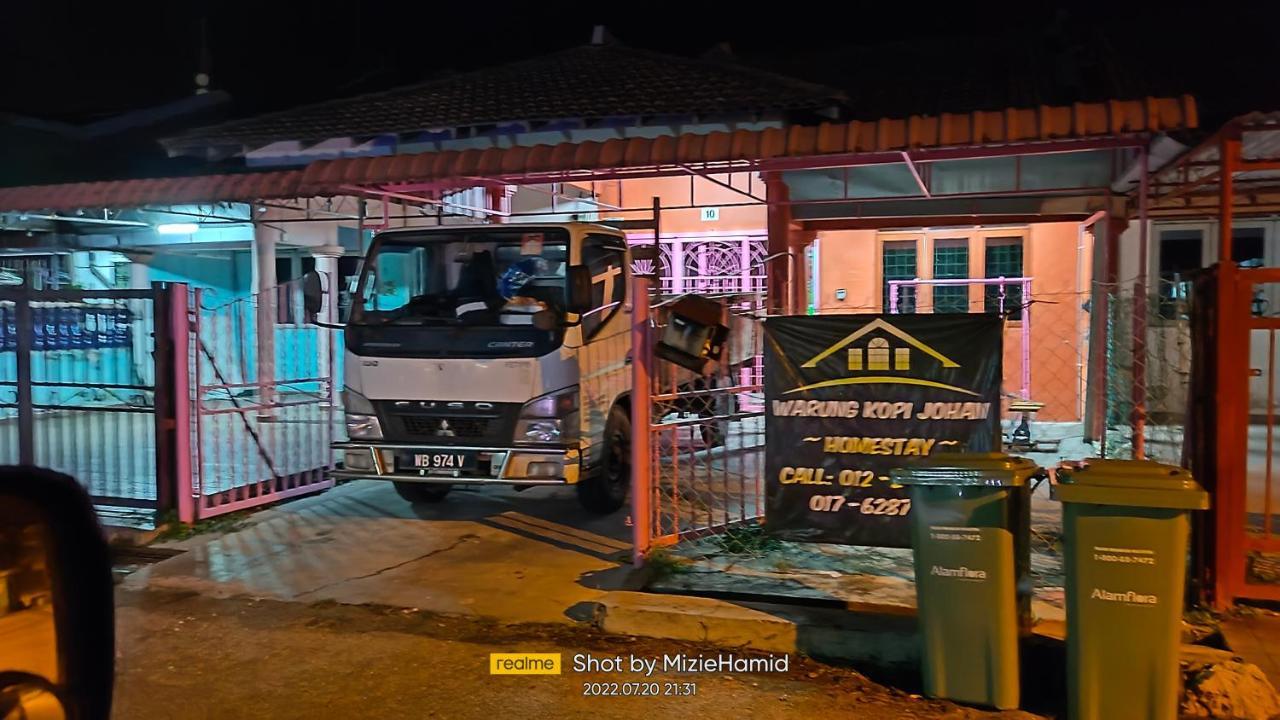 Homestay D' Tengah Bandar Kuala Rompin Exterior photo